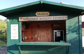 Radler-Raststation, &copy; Cornelia Winkler