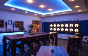 Tasting room, &copy; Seymann