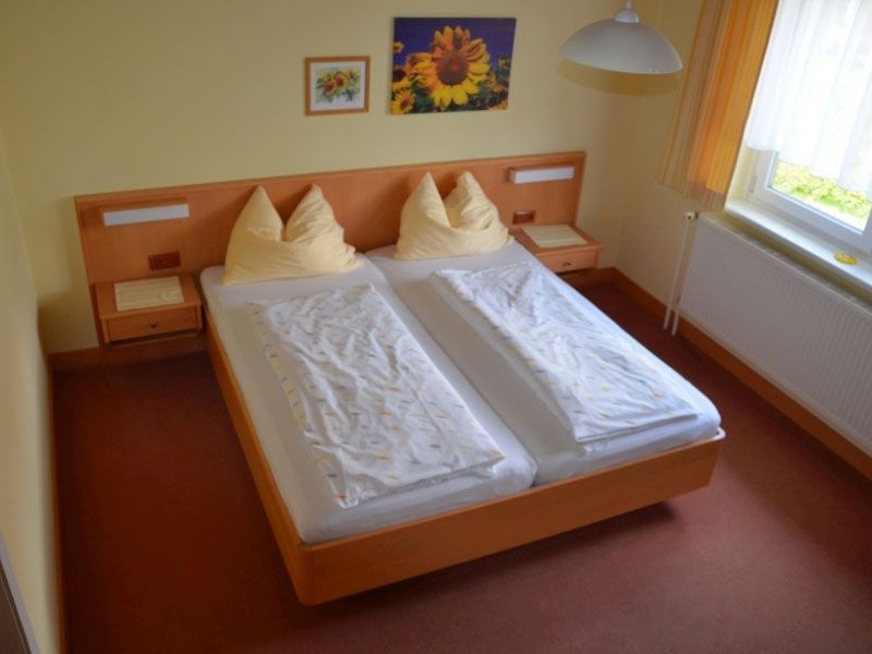 Napraforgó szoba