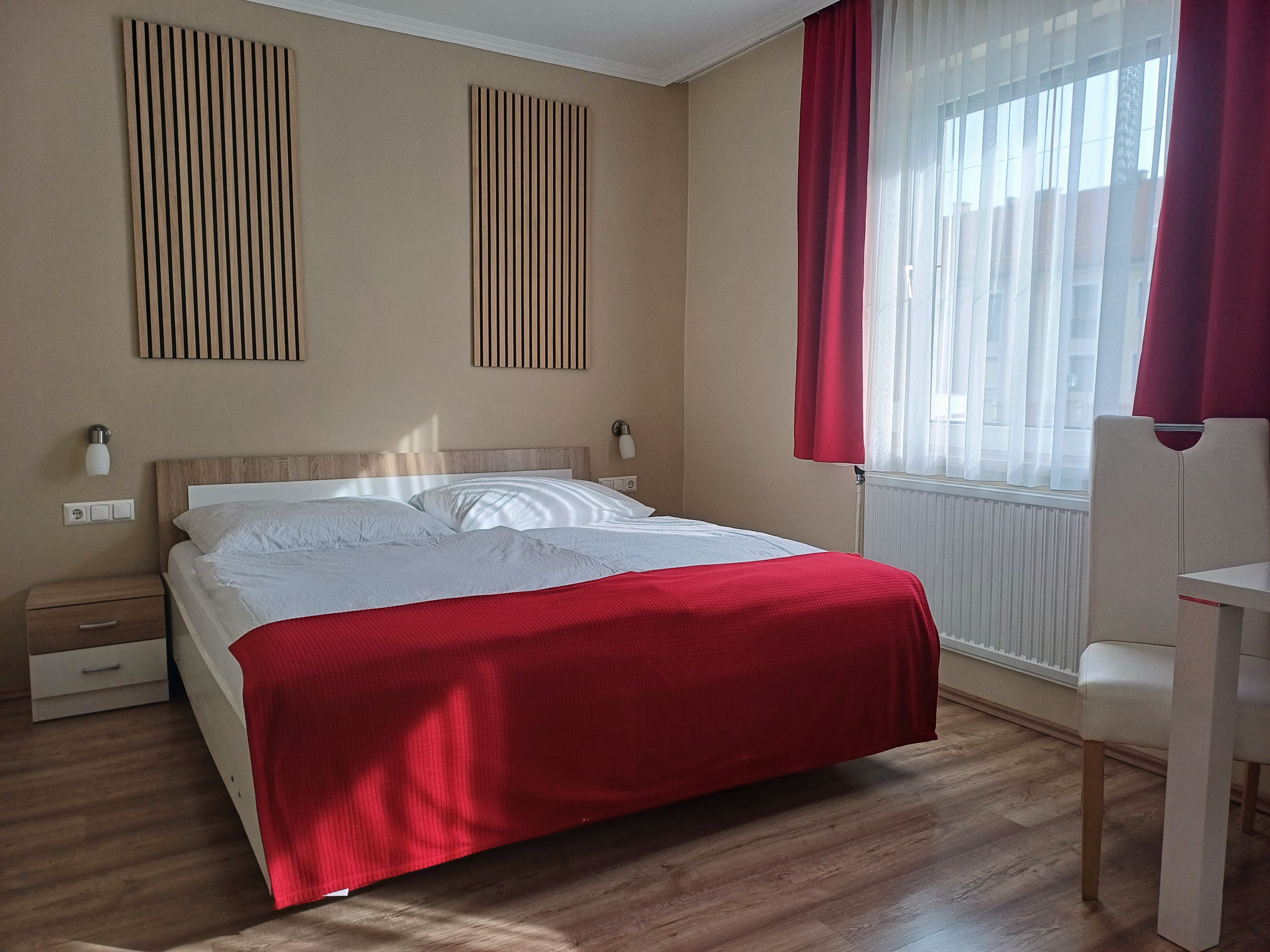 Kétágyas szoba franciaággyal a Hotel-Restaurant Stöcklben