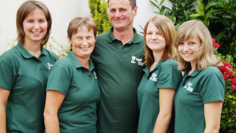 Schwanzelberger family, &copy; Weingut Familie Schwanzelberger