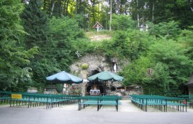 Lourdes Grotto in the Vienna Woods, © LG