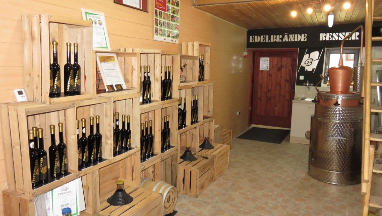 Edelbr&auml;nde Besser, Margarethen/Moos, sales room, &copy; Edelbr&auml;nde Besser