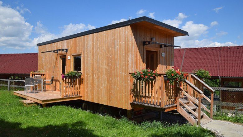 Hangulatos lak&oacute;kocsi az Esperanza farmon, &copy; Mag.a Martina Kotzina, Esperanza- Zentrum f&uuml;r tierunterst&uuml;tzte P&auml;dagogik