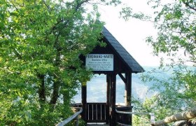 Ferdinand-Warte az &Ouml;TK-t&oacute;l Unterbergernben, &copy; &Ouml;TK