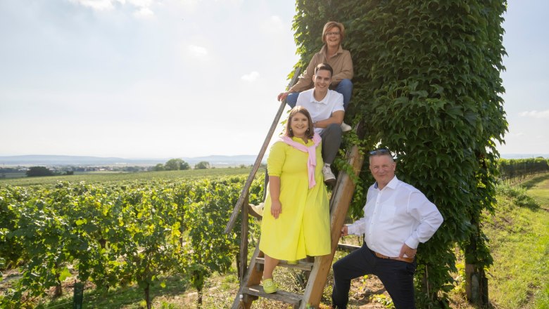 The Paschinger family, &copy; Bio Weingut Urbanihof
