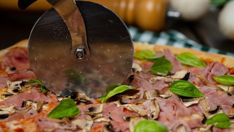 Pizza specialties, &copy; cervodoro