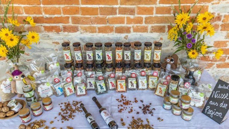 NUSSLAND, a di&oacute;t&ouml;rők, akik finom&iacute;tanak, &copy; Theo Kust