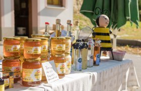 Farmers' market Gro&szlig;ru&szlig;bach, &copy; Leader-Region Weinviertel / Lahofer