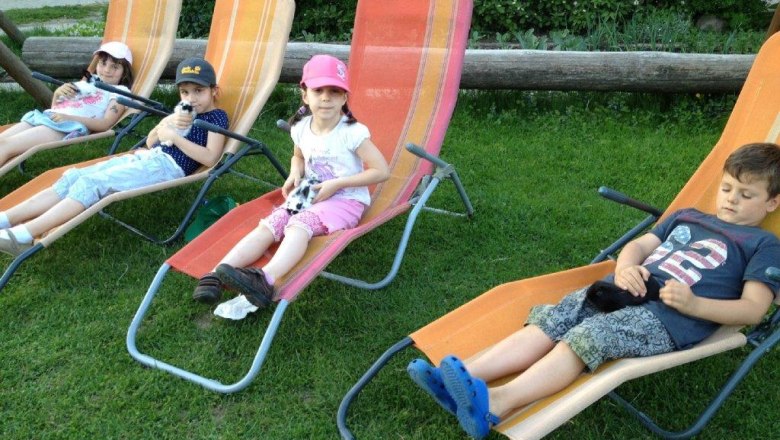 kerndlerhof_reclining_chairs_children, © Kerndlerhof