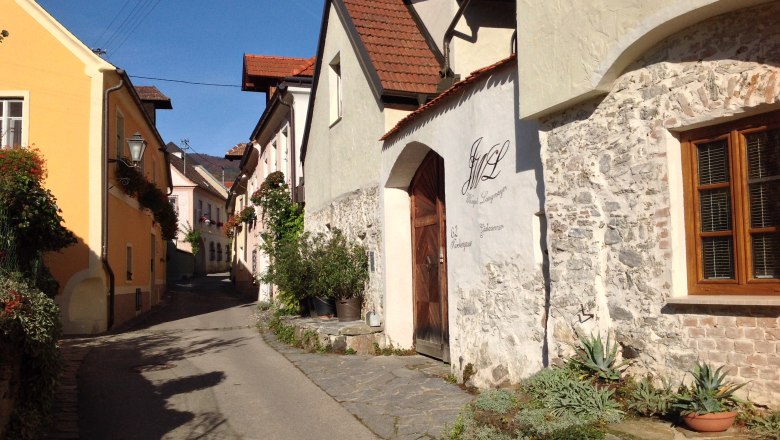 Langmayer Winery exterior view, &copy; Weingut Langmayer