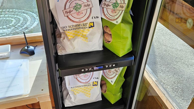 Farm store Philipp Pfeiffer, &copy; Pfeiffer Philipp