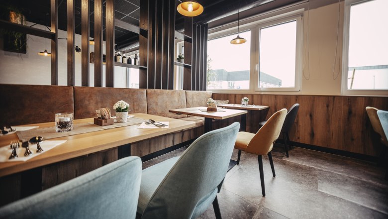 Restaurant, © Reinhard Podolsky