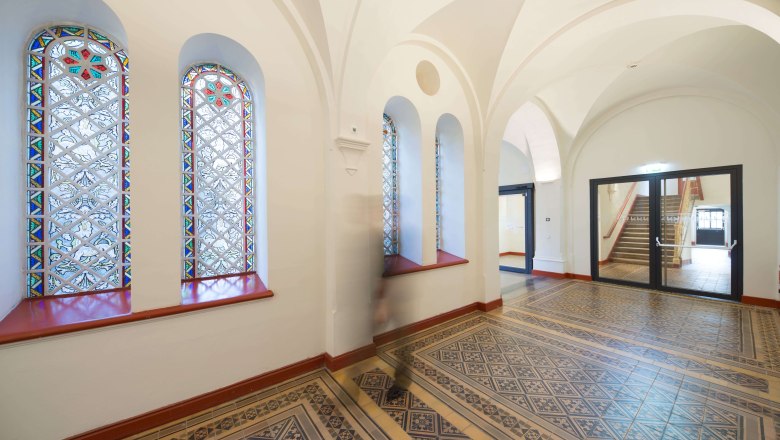 Cloister, &copy; Gabrium