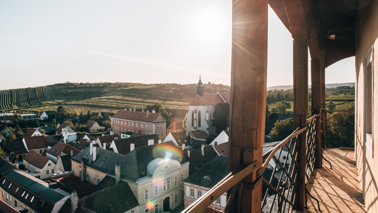 Kitekint&eacute;s &eacute;s betekint&eacute;s &ndash; Retz a magasb&oacute;l, &copy; Romeo Felsenreich