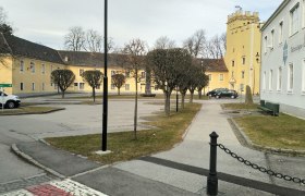 Parking lot 1 - Gro&szlig;-Siegharts Castle, &copy; Matthias R. Wurth