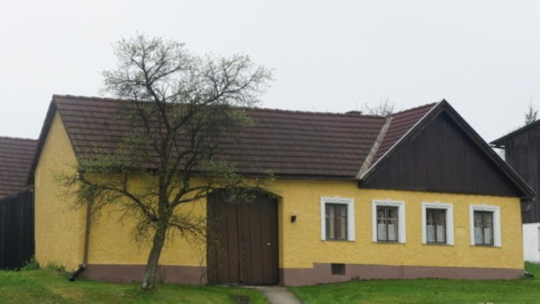 Country cottage, &copy; Regina G&ouml;schl