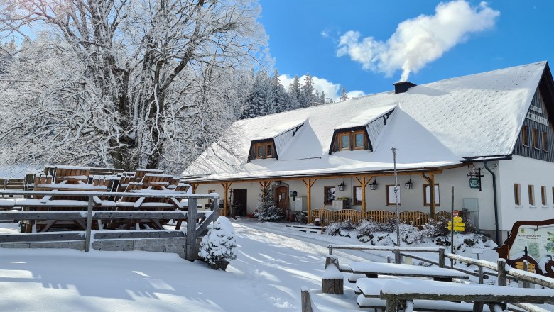 Alpine hut in winter, © Erika Pieber