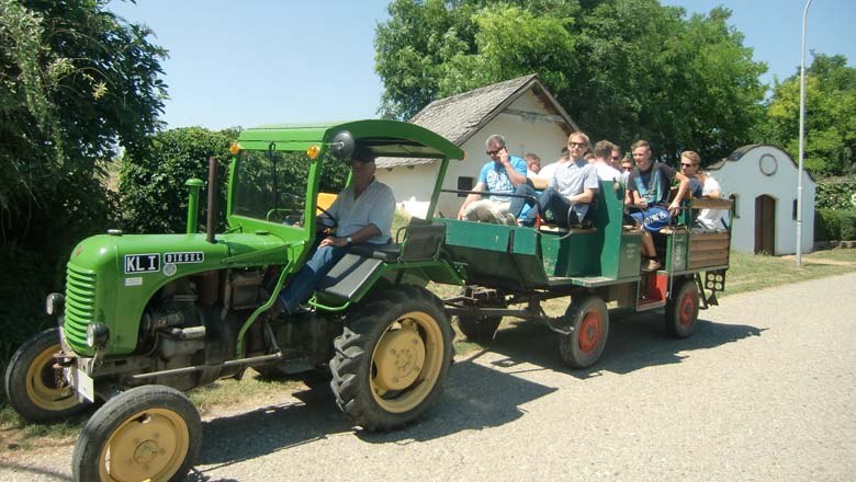 Tractor ride, &copy; Hanfland