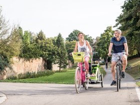 Radfahren im Schubertpark, &copy; Donau Nieder&ouml;sterreich - Kamptal-Wagram-Tullner Donauraum