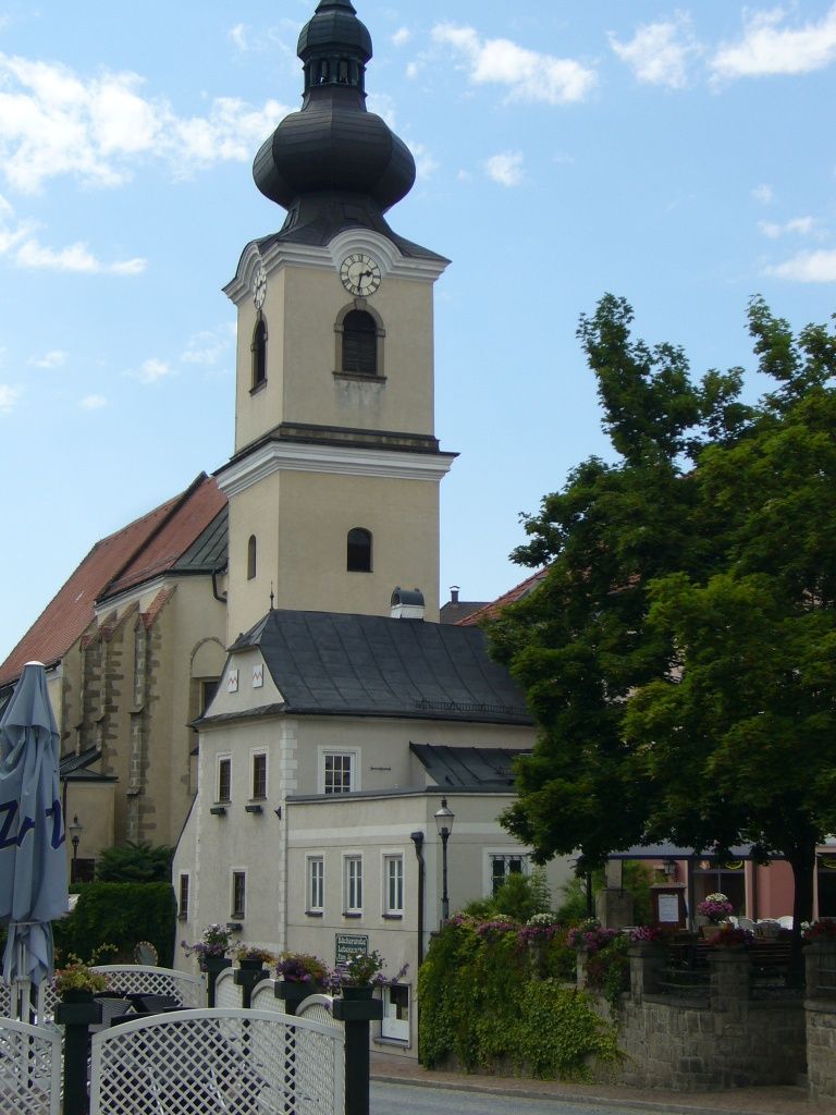 Legrégebbi ház és templom