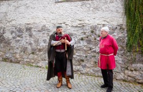 Mittelalterstadtführung mit Dudelsackspieler, Hainburg/Donau, © Donau Niederösterreich, Barbara Elser