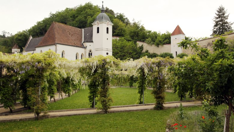 View from the meditation garden to the Charterhouse, &copy; weinfranz