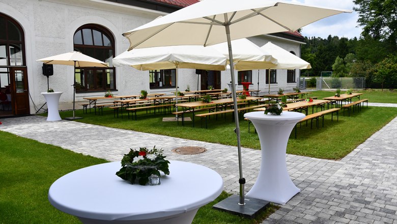 The garden - ideal for outdoor events, &copy; Starlinger