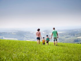 Wandern am Dach der (Buckligen) Welt, &copy; Marktgemeinde Hochneukirchen-Gschaidt