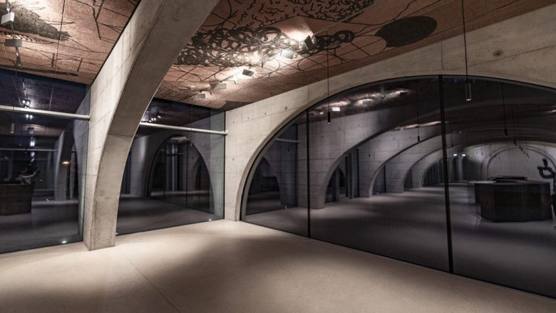 The Glass Salon was awarded the Lower Austrian Building Prize 2020 for the modern extension., &copy; Baukooperative