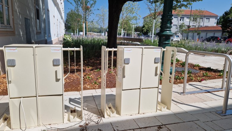 E-bike charging stations Tulln tourist information office, &copy; Donau Nieder&ouml;sterreich / K.Kancer