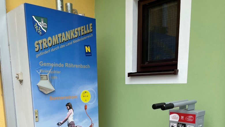 Elektromos t&ouml;ltő&aacute;llom&aacute;s, &copy; Gemeinde R&ouml;hrenbach