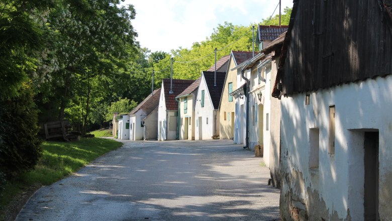Altlichtenwarth wine cellar lane, © Weinviertel Tourismus