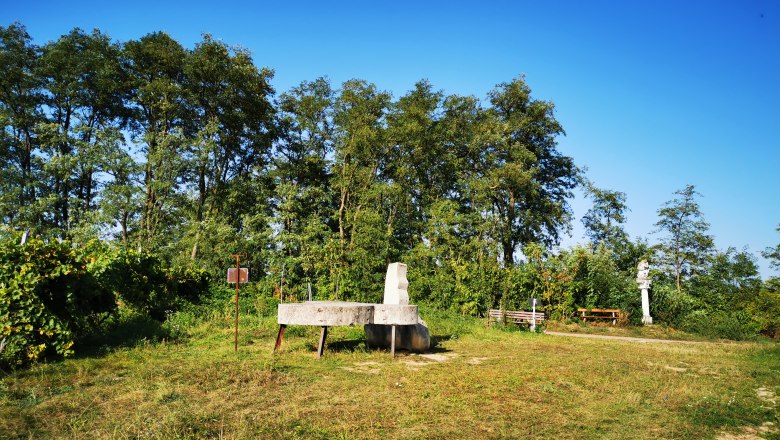 Hadres-Untermarkersdorf_Urlauberkreuz_WS WV (6), &copy; Weinstra&szlig;e Weinviertel