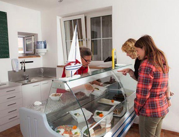 Farm store - Marktm&uuml;hle, &copy; Christa Reich