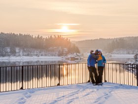Winterwandern, Waldviertel, Stausee Ottenstein, Winter, &copy; Waldviertel Tourismus, Robert Herbst
