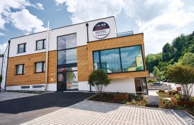 Hotel exterior view, © I'm Inn Zwettl, Fotograf Patrick Weichmann