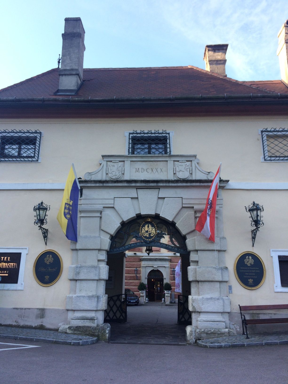 Hotel Schloss Dürnstein bejárata