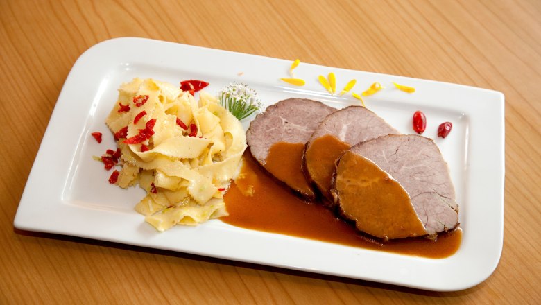 Main courses with rosehip, © Gesund und Leben/Nadja Meister