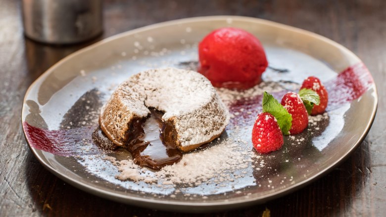 Restaurant am Sachsengang - Foly&eacute;kony csokol&aacute;d&eacute;torta, &copy; Hotel Am Sachsengang