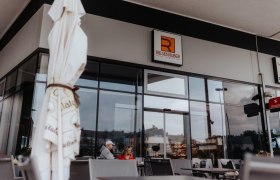 Cafe-Bakery-Confectionery Riesenhuber, &copy; B&auml;ckerei Riesenhuber