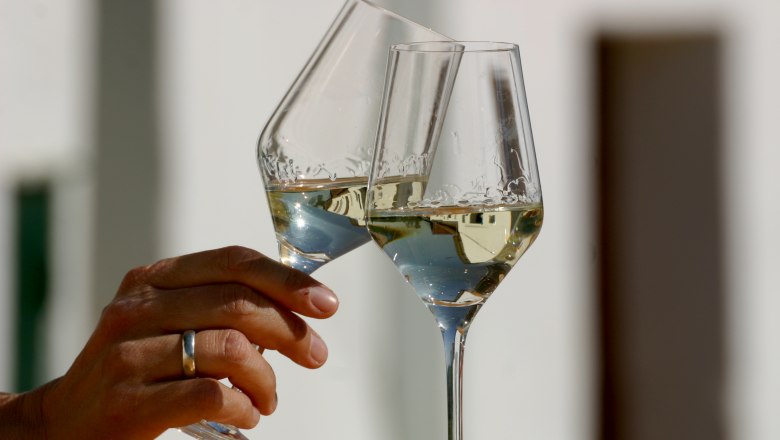 Cheers!, &copy; Rudi Weiss