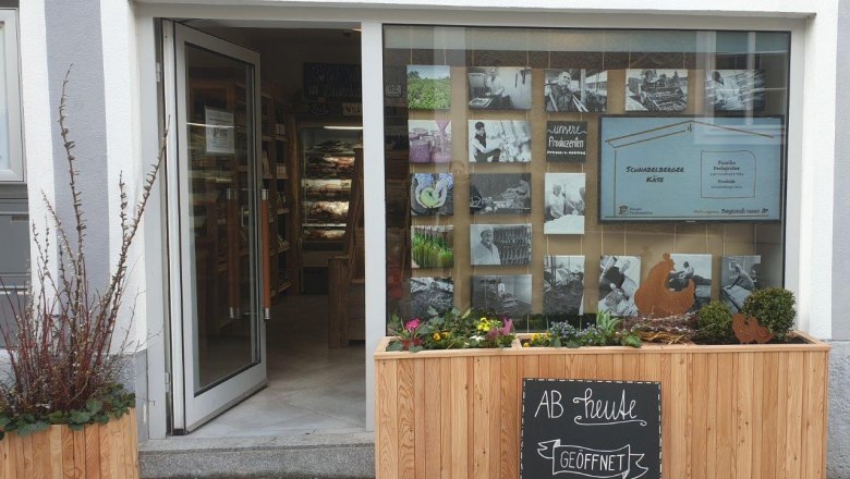 Hoher Markt farm store, &copy; Bauernladen Hoher Markt