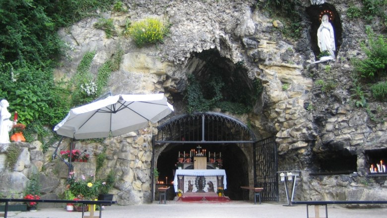 Lourdes Grotto in the Vienna Woods, © LG