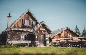 Seven huts, © Gerald Demolsky
