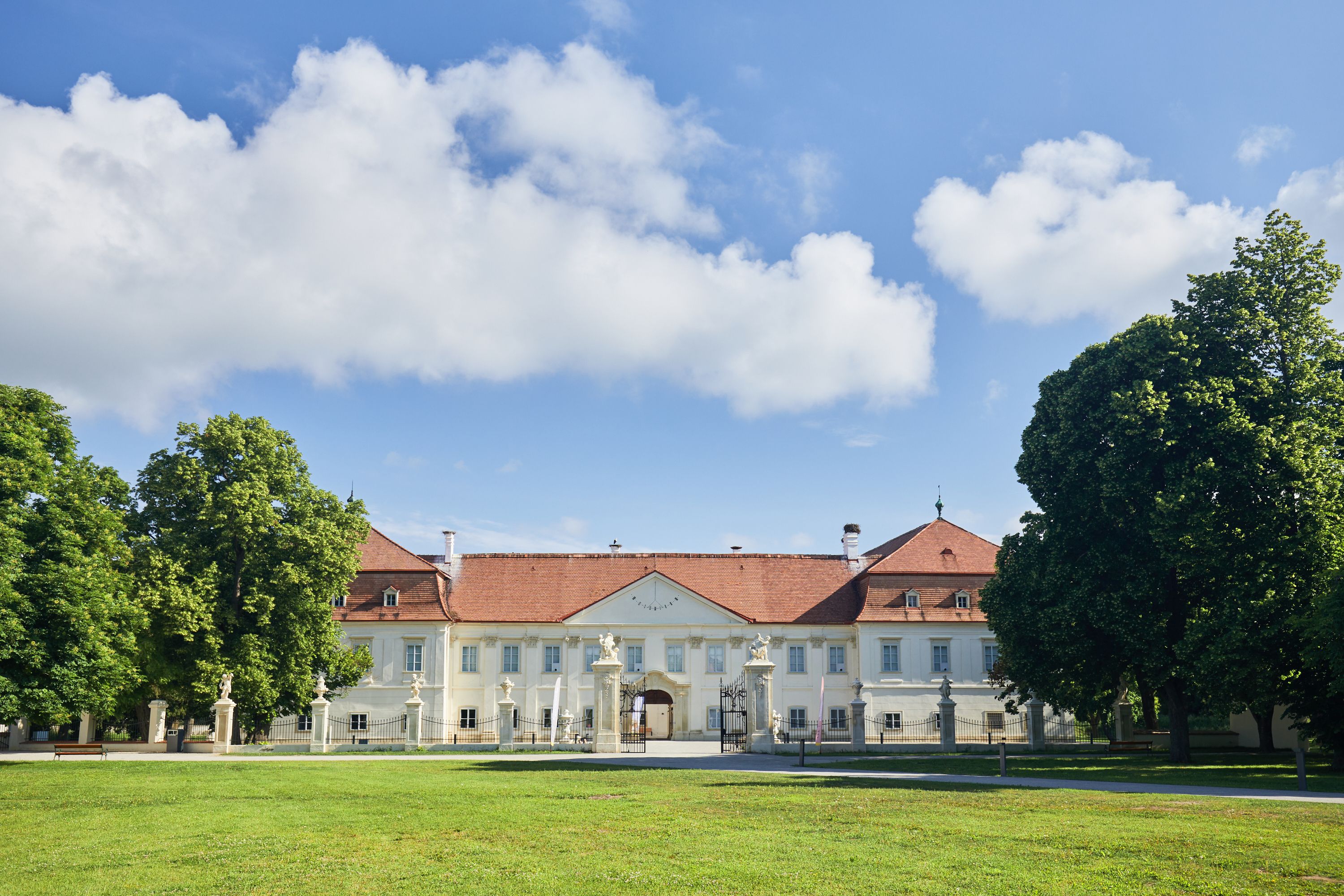 Marchegg kastély nyáron